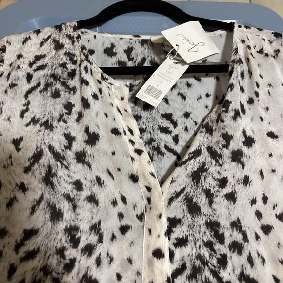 Joie Black and White Patterned Animal Blouse Small - Picture 4 of 8